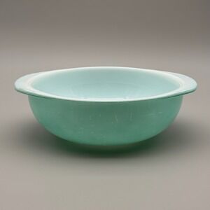 Vintage Pyrex Teal 024 2 QT Round Casserole Dish Bowl Made In USA